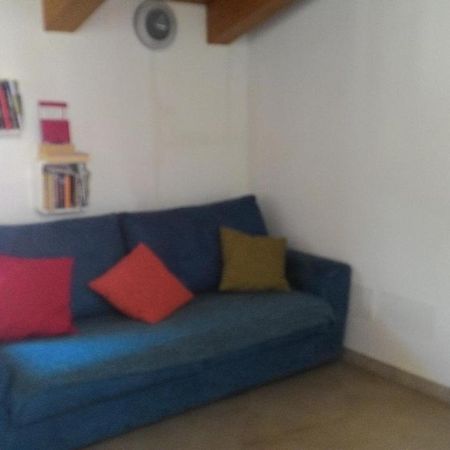 Casa Vacanze The Flea'S Home ฟอนดี ภายนอก รูปภาพ