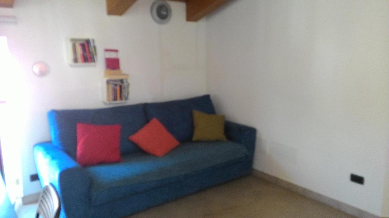 Casa Vacanze The Flea'S Home ฟอนดี ภายนอก รูปภาพ